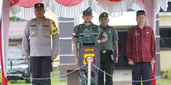 Gelar Pasukan Operasi Kepolisian Terpusat Lilin Kapuas 2023 di Polres Kapuas Hulu, Dandim Putussibau: Pastikan Berjalan Aman, Nyaman dan Lancar