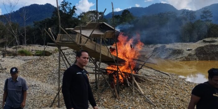 Polres Kapuas Hulu Tegaskan Tidak Ada Bekingan dan Pembiaran pada Aktivitas PETI di Sungai Besar