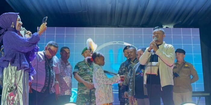 Luncurkan Jaringan Internet 4G/LTE di Distrik Kokas, Bupati Fakfak: Hadiah Natal dan Tahun Baru