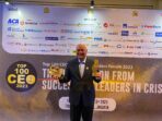 Kinerja Melejit! Dirut Bank Sumsel Babel Raih Top 100 CEO 2023 dan Bankers of The Year