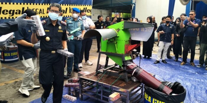 Rokok dan Miras Ilegal Senilai Rp12,1 M Dimusnahkan