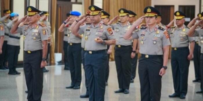 Kapolri Naikkan Pangkat 45 Pati Polri, Berikut Daftarnya