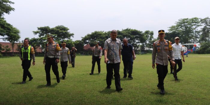 Kunker PJU Polda Jatim Didampingi Kapolres Batu Laksanakan Patroli Udara, Pastikan Nataru Kondusif