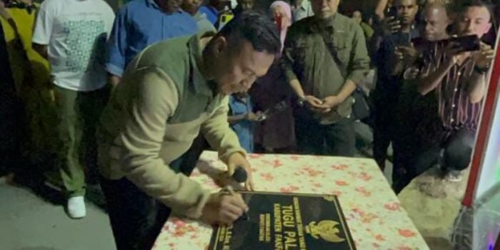 Bupati Fakfak Meresmikan Tugu Pala di Malam Tahun Baru 2024