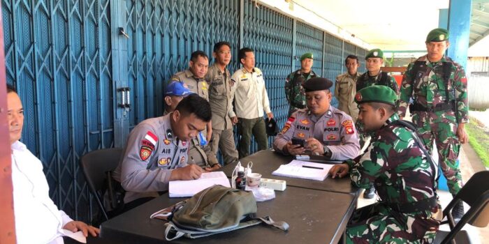 Patroli Gabungan 3 Pilar di Kantor Penyelenggara Pemilu di Wilayah Putussibau