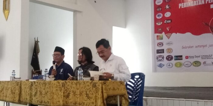 Diskusi Bedah Buku ‘Sejarah Palembang Dalam Pantun’ Meriahkan Peringatan Pertempuran 5 Hari 5 Malam di Palembang