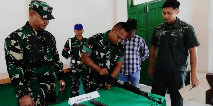 Warga Serahkan Sepucuk Senpi, Dua Granat Standar dan 12 Munisi ke Kodim 0117/Aceh Tamiang