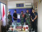 TNI Serahkan Barang Bukti Rokok dan Miras Ilegal ke Bea Cukai di Perbatasan RI – Malaysia Kapuas Hulu