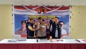 ‘Ngaku’ Dapat Upah Rp 500 Ribu, Pengoplos BBM Solar Subsidi Ditangkap