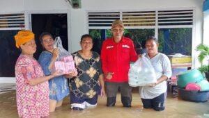 SKK Migas-KKKS Seleraya Merangin Dua Salurkan Bantuan Sembako untuk Korban Banjir Muratara