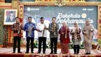 Pj Gubernur Agus Fatoni bersama Pj Ketua Dekranasda Tyas Fatoni Buka Rakerda Dekranasda Sumsel Tahun 2024