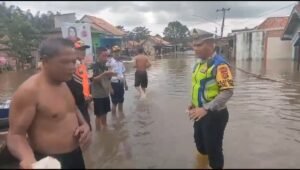 Banjir Setinggi 1 Meter, Jalan Lintas Sumatera di Musi Banyuasin Dialihkan