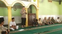 Kapolres Prabumulih Sholat Jumat di Masjid Baitur Rahman Sekaligus Jumat Curhat