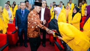 Mahasiswa S2 Penerima Beasiswa Kuliah Gratis di Muba Dapat Wejangan dari Apriyadi