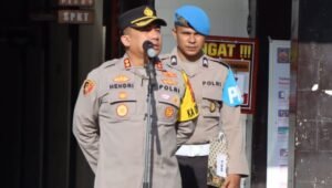 Kapolres Fakfak Pimpin Apel Pagi untuk Persiapan Pengamanan TPS dan Apresiasi Kinerja Personel