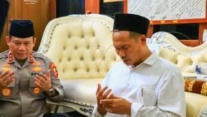 Gus Baha Doakan Pemilu 2024 Berlangsung Aman dan Damai Saat Dikunjungi Kaops NCS Polri