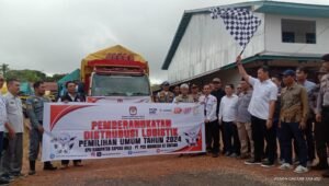 Proses Distribusi Logistik Pemilu di Kapuas Hulu dari Kabupaten ke Kecamatan Tuntas