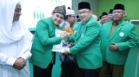 Dedikasi Terhadap NU, M. Sulaiman Dianugerahi Penghargaan oleh PCNU Palembang