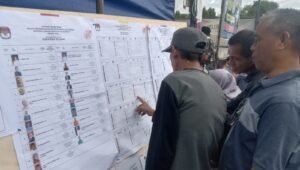 Senang ke TPS, Masyarakat Prabumulih Antusias Memilih