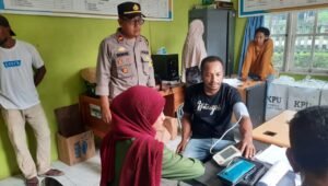 Polres Fakfak Gandeng Dinkes Gelar Pelayanan Kesehatan Gratis untuk KPPS-PPS Pasca Pemilu