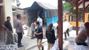 Pasca Hitung Suara di Tulungagung, TNI-Polri Kawal Ketat Kotak Suara Pemilu Dari PPS Ke PPK