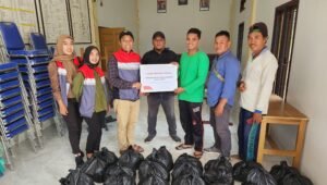 PHE Jambi Merang Salurkan Bantuan Paket Sembako Kepada Masyarakat Terdampak Bencana Banjir