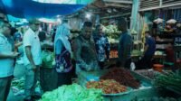 Harga bahan Pokok Meroket, Pj Bupati Aceh Tamiang Tinjau Pasar