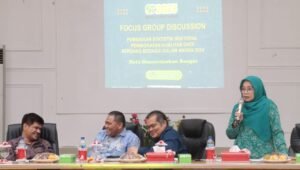 Kadis Kominfo Sergai Narasumber FGD Pembinaan Statistik Sektoral