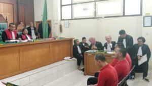 3 Terdakwa Terjerat Pemalsuan BBM dan Pemalsuan Perusahaan Fiktif Penyalur Minyak Sumsel dan Kalimantan Jalani Sidang Perdana