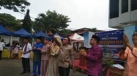 Ditandai Dengan Pelepasan Burung, Bupati Eka Putra Resmi Buka Bazar Cindua Mato