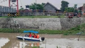Hari Peduli Sampah Nasional 2024, Pj Bupati Heru Suseno : Sungai Ngrowo Ikon Kabupaten Tulungagung