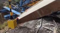 Flyover Bantaian Muaraenim Ambruk, Timpa Gerbong KA Babaranjang, Satu Tewas, Delapan Luka-Luka