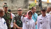Komandan Kodim 1201 Mempawah dan Bupati Sambangi Korban Kebakaran Pasar Sungai Kunyit