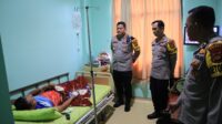 Soliditas, Kapolres Prabumulih Besuk Anggota Sakit