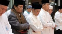 Eratkan Silahturahmi, Sekda SA Supriono Salat Isya dan Tarawih Berjamaah bersama Jajaran BSB