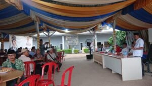 Perkuat Tali Silaturahmi dengan Keluarga dan Masyarakat, Cak Arlan Buka Puasa Bersama