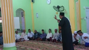 Tim Cak Arlan Bukber Bersama Jemaah Masjid Al Mulmin Muara Tiga dan Dengarkan Tausiyah Agama