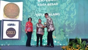 Kota Malang Raih Penghargaan Adipura Dalam Kategori Kota Besar