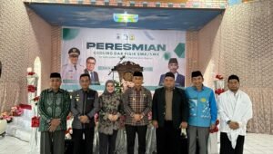 Ketua DPRD Sulbar Hadiri Peresmian Gedung SMA/SMK di Polman dan Majene