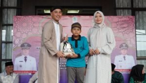 Pemkab Kapuas Hulu Gelar Buka Bersama dan Memuliakan Anak Yatim Piatu