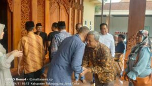 Ratusan Masyarakat Hadiri ‘Open House’ Lebaran 2024 di Kediaman Cabup Tulungagung