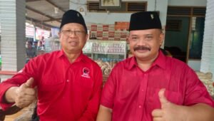 Mantan Bupati Tulungagung Ambil Formulir Pendaftaran Cakada di Kantor PDI Perjuangan