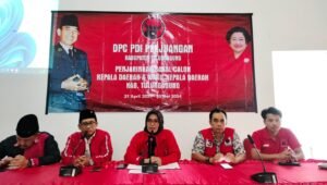 PDI Perjuangan Tulungagung Umumkan 11 Nama Bakal Cakada Sudah Mengambil Formulir