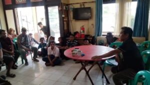 Polsek Badau Gagalkan 29 PMI Non-Prosedural dan 3 Anak di Perbatasan Indonesia-Malaysia