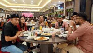 Kapolrestabes Palembang Gelar Bukber Dengan Mahasiswa dan Jurnalis