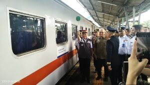 Pj Gubernur Sumsel Lepas 1040 Pemudik Gratis Kereta Api