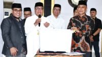 Korpri Sulbar Beri Hadiah 2 Paket Umroh Untuk Jamaah Masjid Baitul Anwar