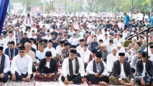 Ribuan Masyarakat Tanah Datar Padati LCM Gelar Shalat ID