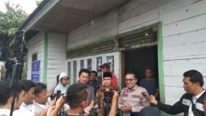 Bupati Tanah Datar Letakan Batu Pertama Program Bedah Rumah Dari Perantau Padang Magek