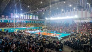 Demi Saksikan PLN Mobile Proliga Seri Semarang, Pecinta Voli Ini Rela Tempuh 5 Jam Perjalanan!